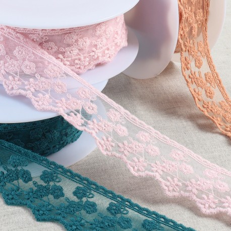 Stephanoise S4243 - TULLE BRODE FLEURETTES MAT