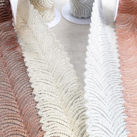 Stephanoise S4268 - BRODERIE MÉTALLIQUE SUR TULLE