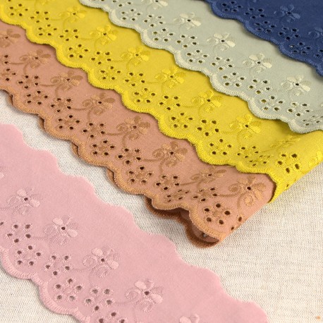 Stephanoise S5867 - BRODERIE FLEURS ARABESQUE