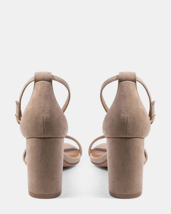 Steven New York Dylann Rose Pâle