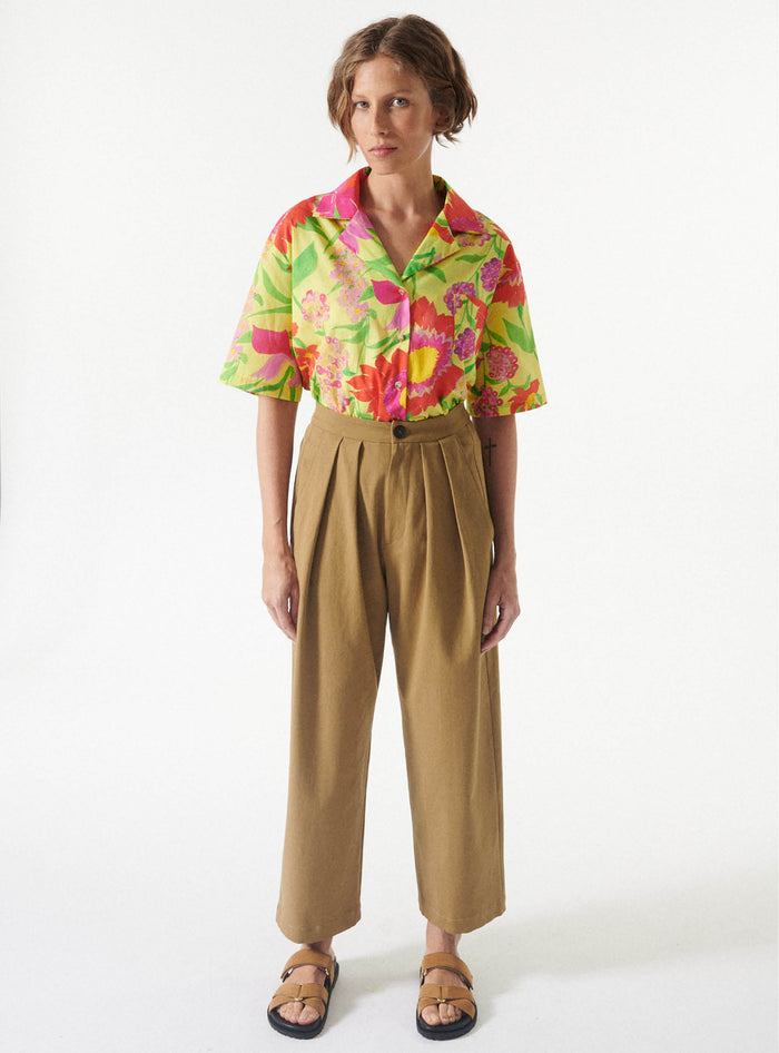 suzie winkle Top Harvey Bissap