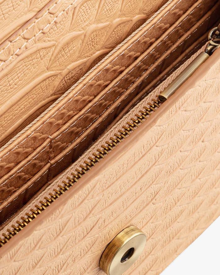 Tammy And Benjamin INES - PÊCHE EMBOSSÉ