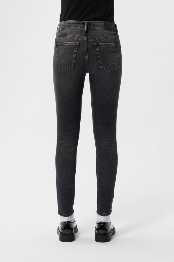 Teddy Smith Jean Coupe 5 Poches P-PEPPER SLIM BLACK USED