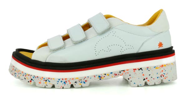 the art company 1083 FACETIME DAVIDELFIN