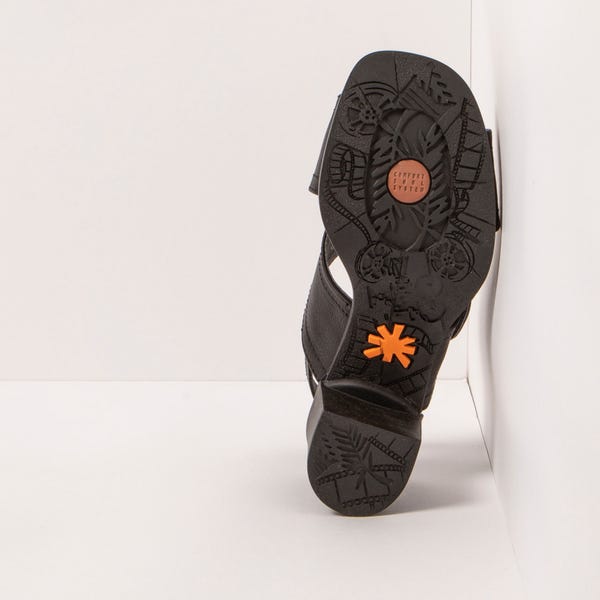 The Art Company 1845 CANNES