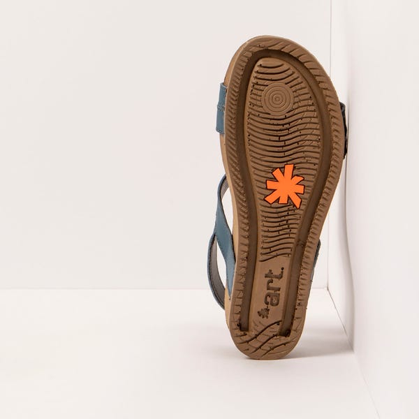 The Art Company 1932 I LIVE