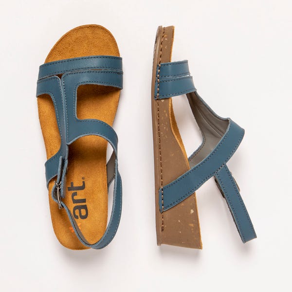 The Art Company 1932 I LIVE