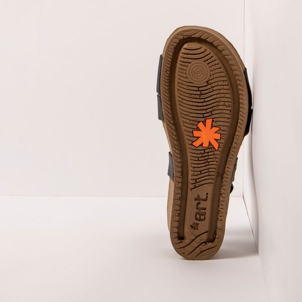 The Art Company 1933 I LIVE