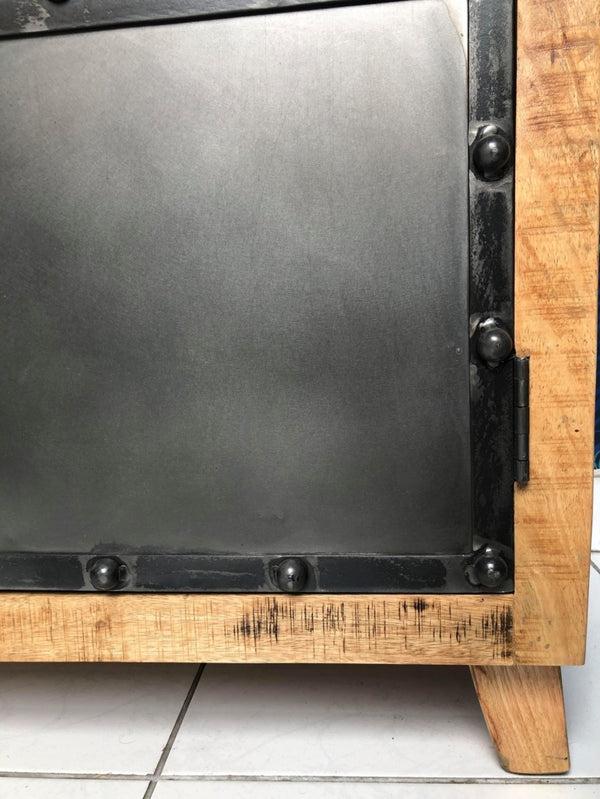 The Home Deco Factory Bahut Manguier Et Métal PH-016