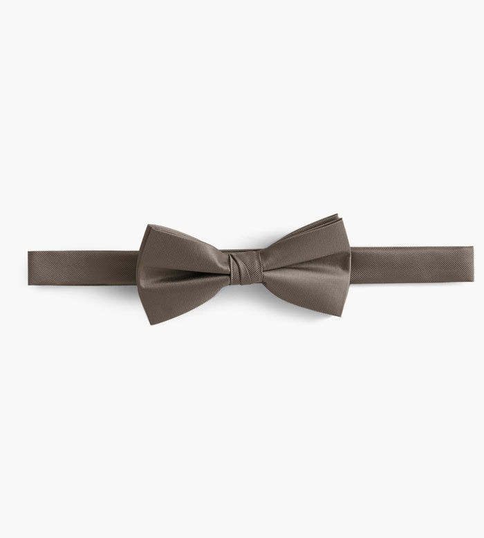 Tip Top Solid Bow Tie