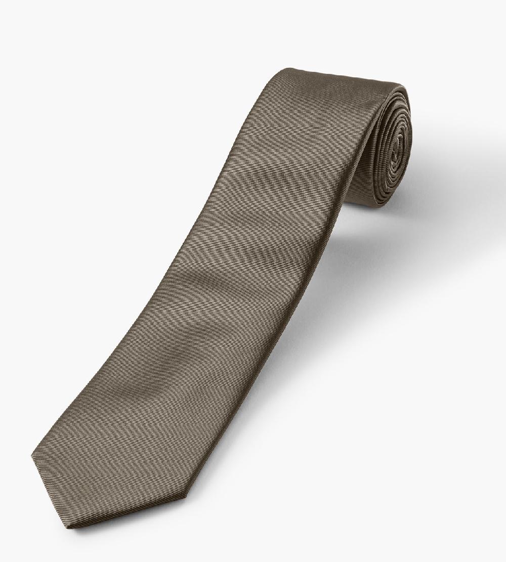 Tip Top Solid Tie