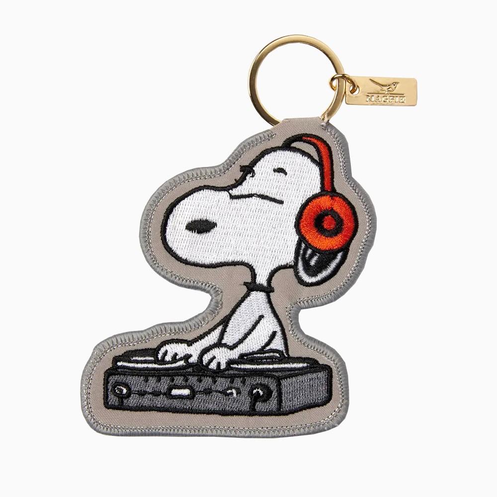 titlee Grand porte-clés brodé Snoopy DJ