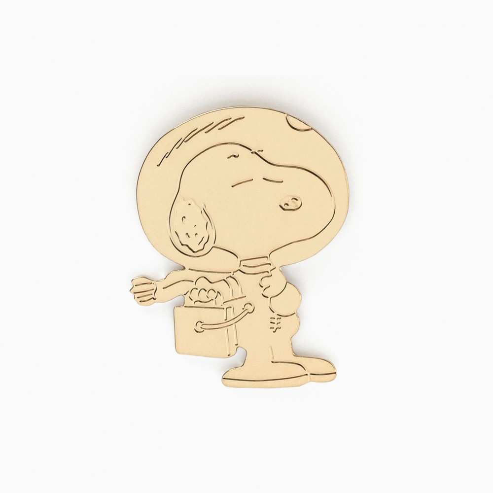 titlee Pin's April - Snoopy Monthly