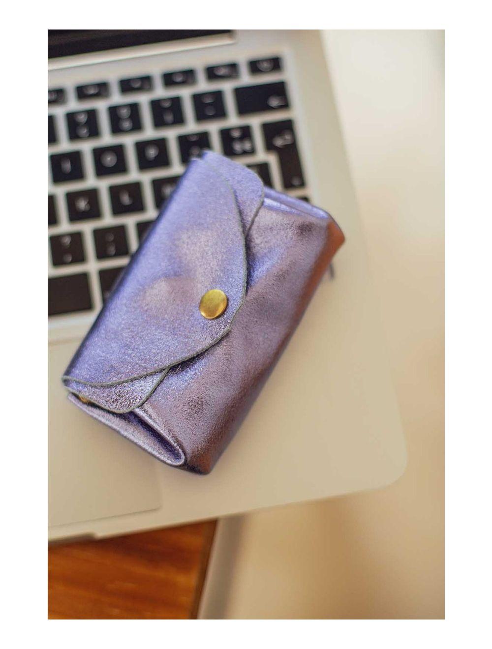 tom&eva Pochette en Croûte Cuir Vachette Métallisé 4903 SUZIE METAL-Violet Metal