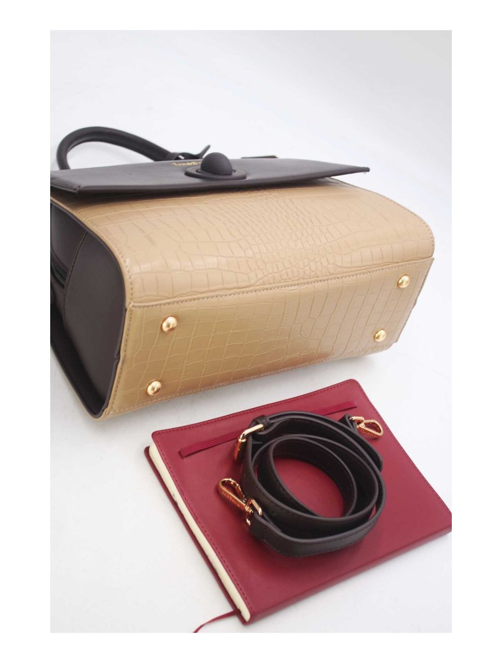 Tom&eva Sac à Main Style Vintage à Effet Croco 23B-5764-Apricot/Coffee