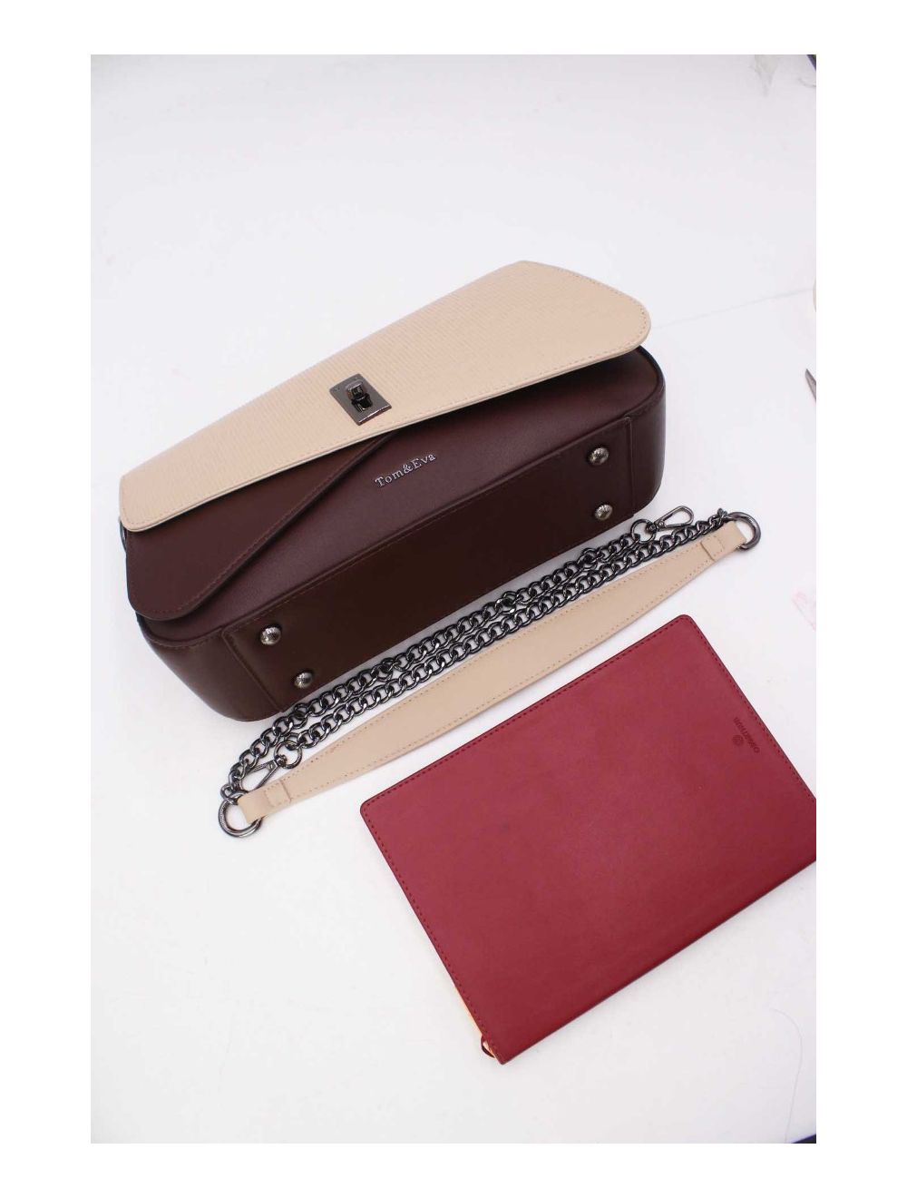 tom&eva Sac Bandoulière Avec Rabat Asymétrique 24B-6109-Coffee/Khaki