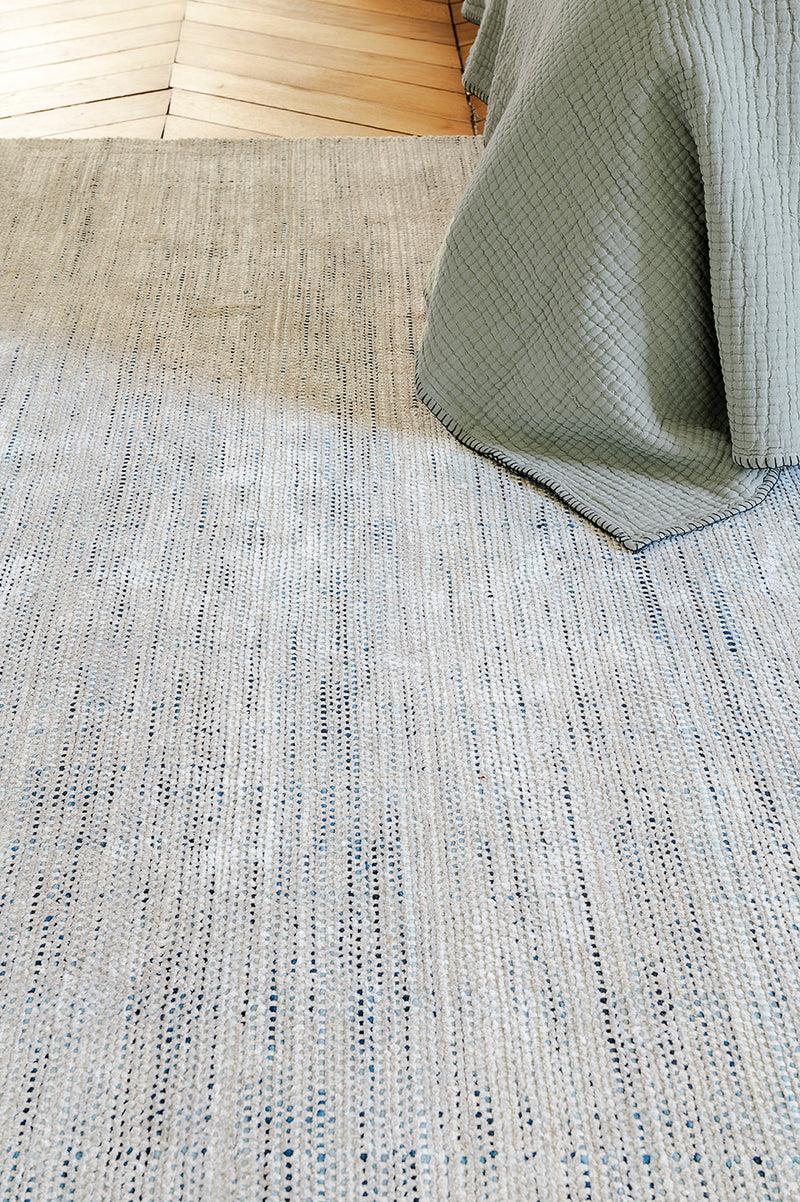 Toulemonde Bochart Dotty Azur Tapis Bleu En Laine Et Fibre De Bambou