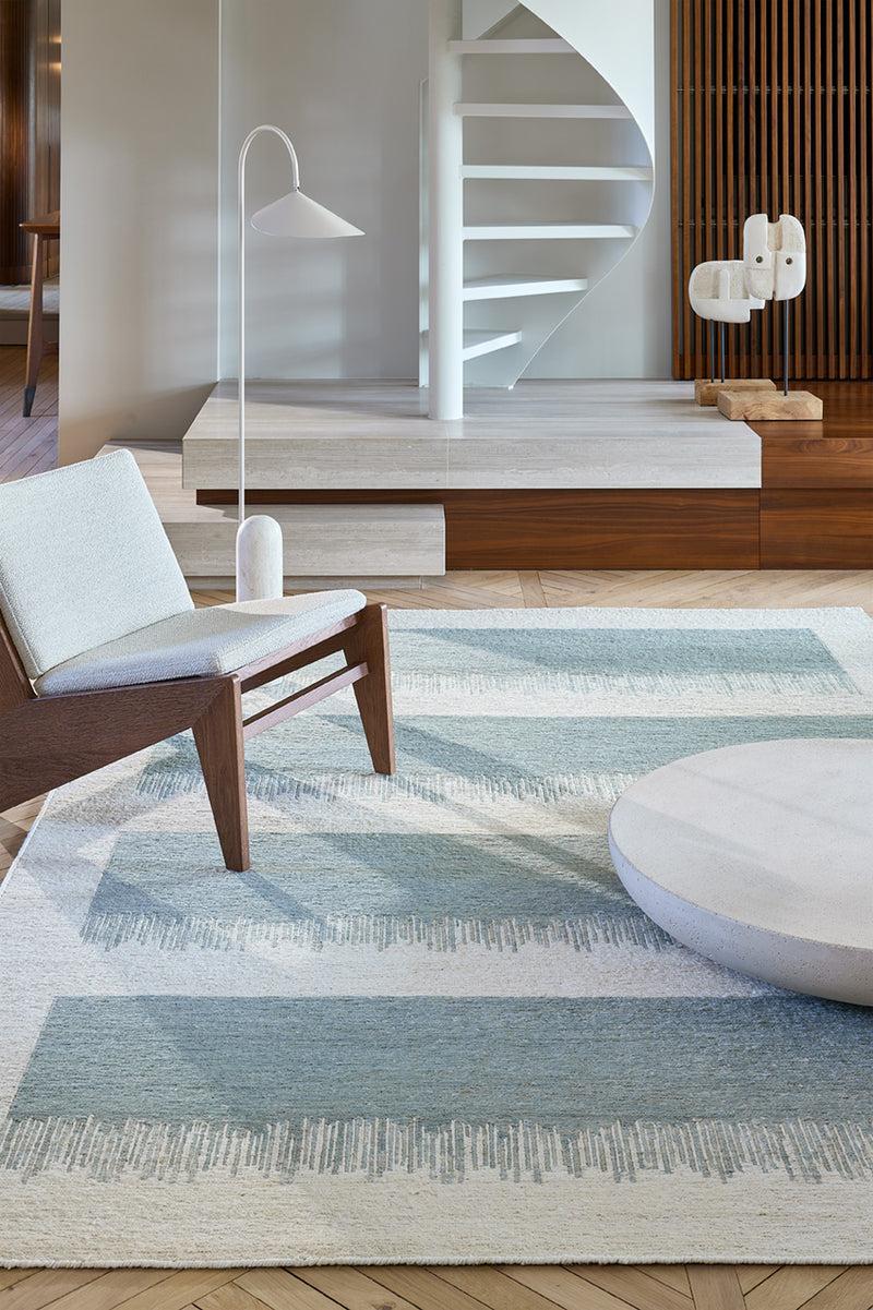 Toulemonde Bochart Figueras Aqua Tapis Bleu 100% Golden Jute