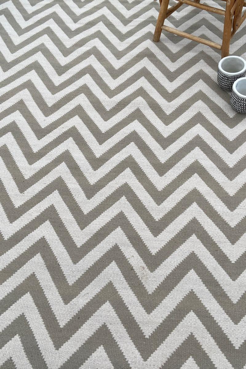 toulemonde bochart Zig Zag Pierre Tapis gris en polyester