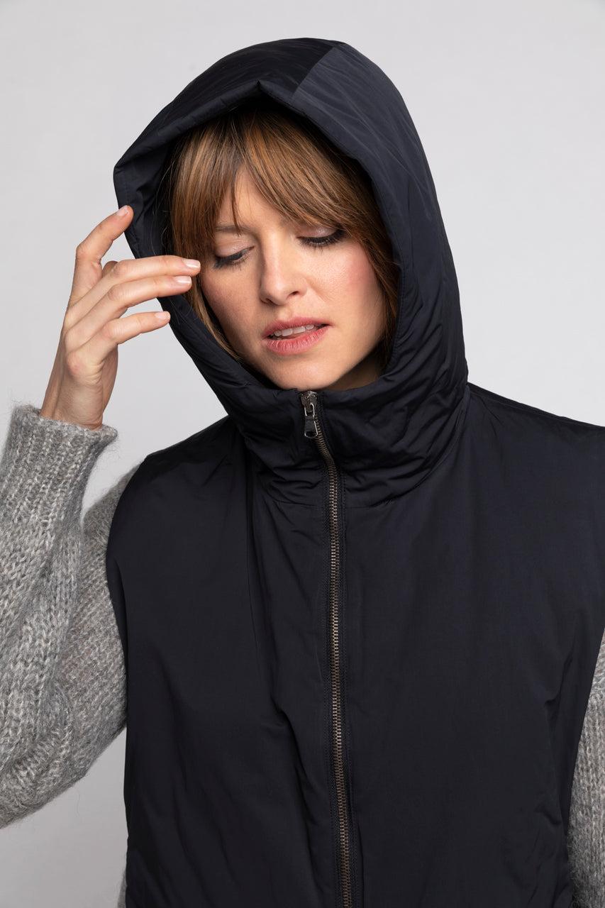 Trench & Coat France Capuche Accessoire Ouatinée Tissu Déperlant Bleu Marine Printemps-Été 2025