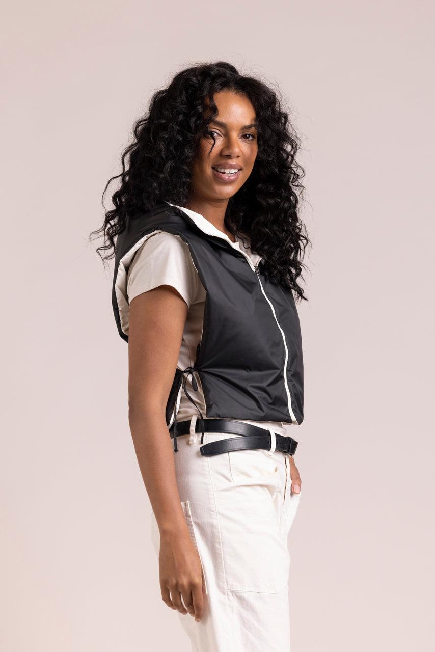 Trench & Coat France Capuche accessoire tissu déperlant noir Printemps-Été 2025