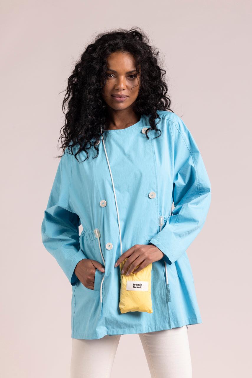 Trench & Coat France Capuche réversible esprit foulard jaune Printemps-Été 2025