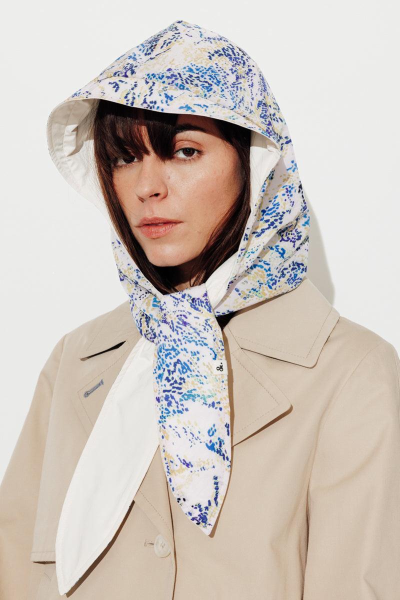 Trench & Coat France Capuche Réversible Imprimé Esprit Foulard Crème Printemps-Été 2025
