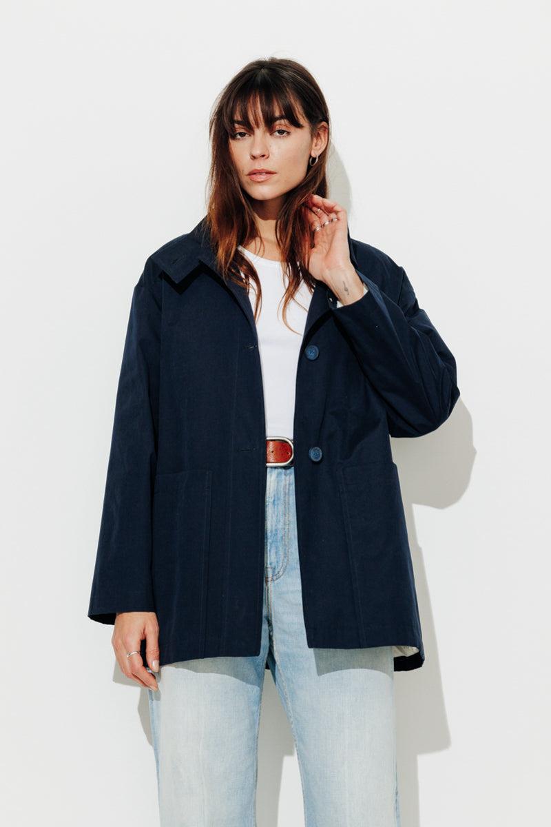 Trench & Coat France Imper Court En Gabardine De Coton Bleu Marine Printemps-Été 2025