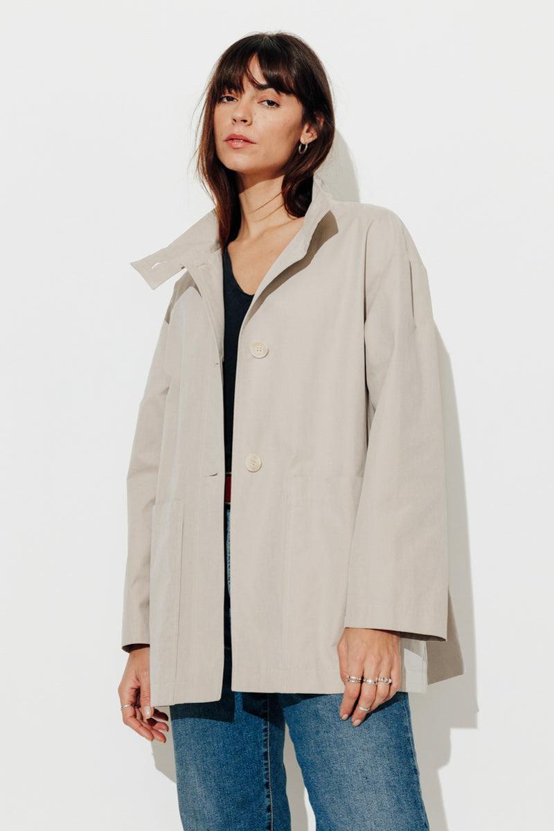 Trench & Coat France Imper Court En Gabardine De Coton Gris Clair Printemps-Été 2025