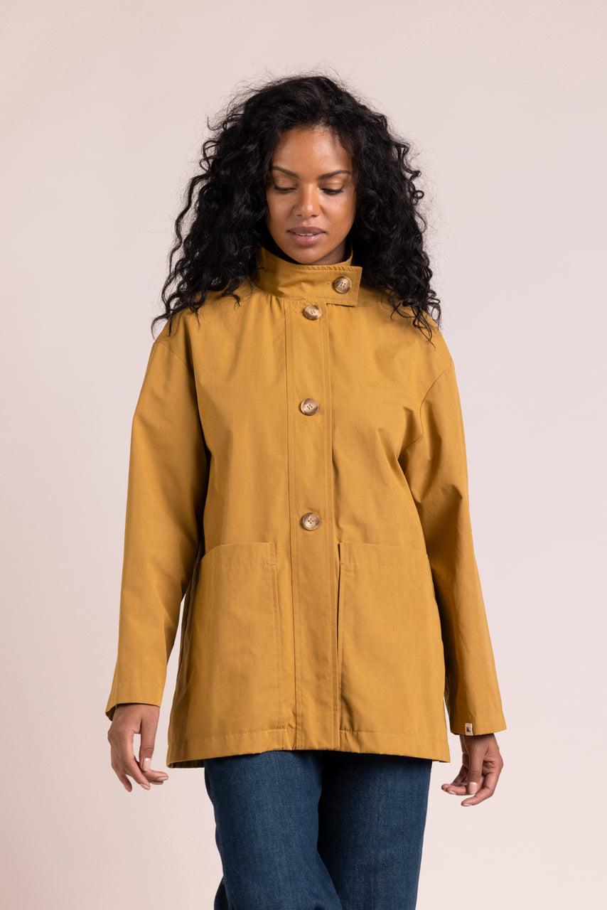 Trench & Coat France Imper Court En Gabardine De Coton Moutarde Printemps-Été 2025