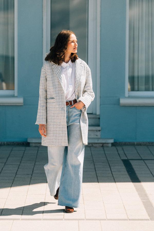 Trench & Coat France Manteau droit en tissu pied de poule bleu et écru Printemps-Été 2025