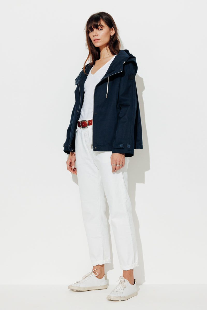 Trench & Coat France Parka courte en tissu déperlant bleu marine Printemps-Été 2025