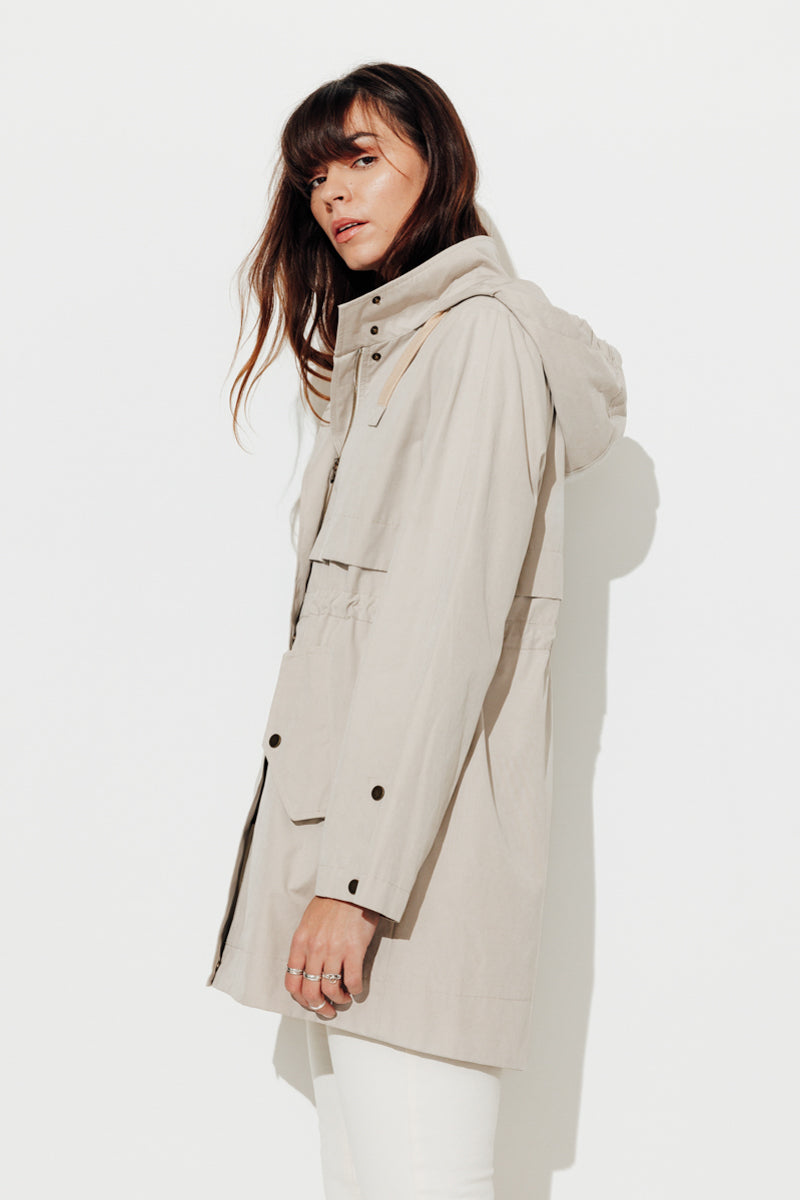 Trench & Coat France Parka Droite En Gabardine De Coton Grise Claire Printemps-Été 2025