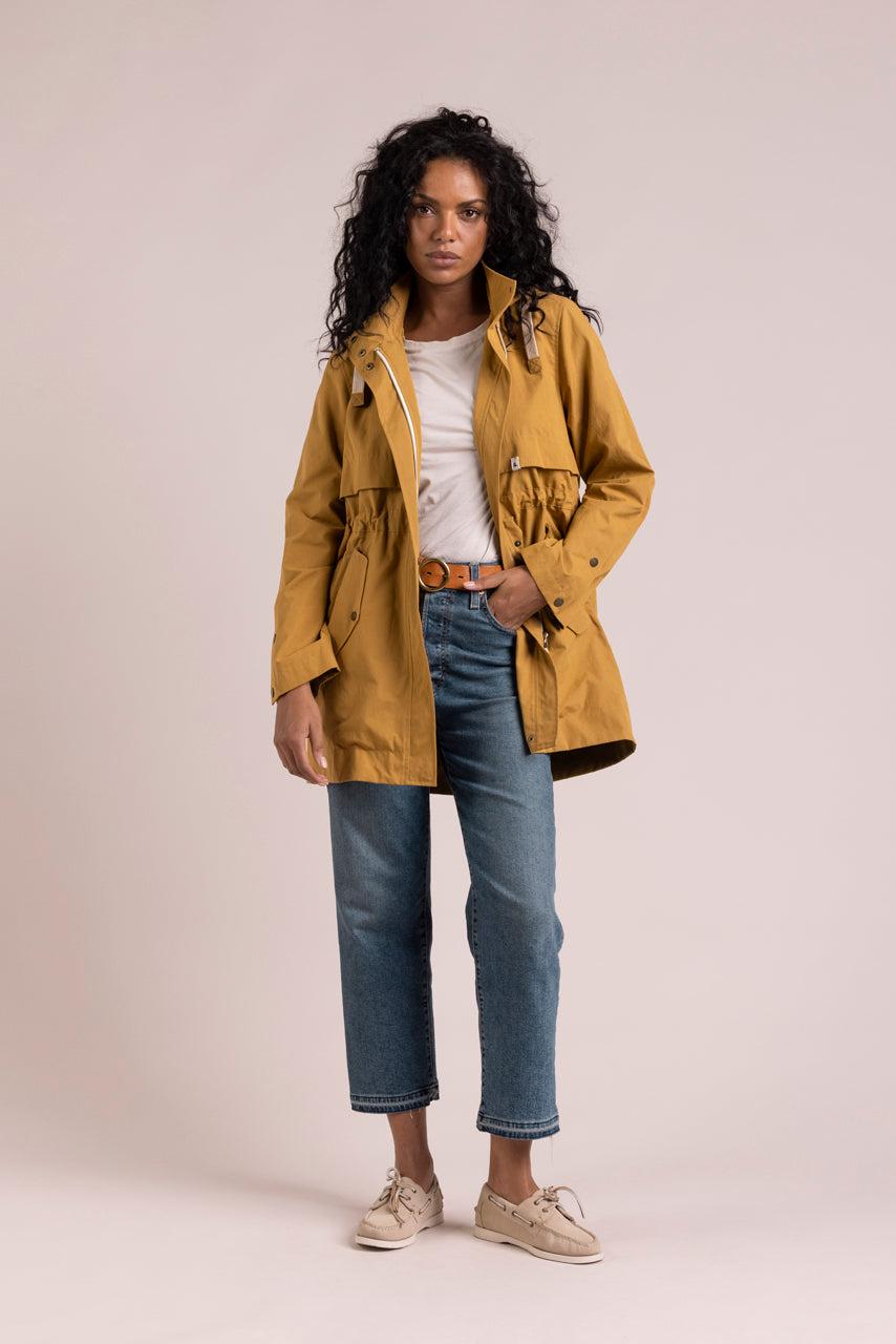 Trench & Coat France Parka droite en gabardine de coton moutarde Printemps-Été 2025