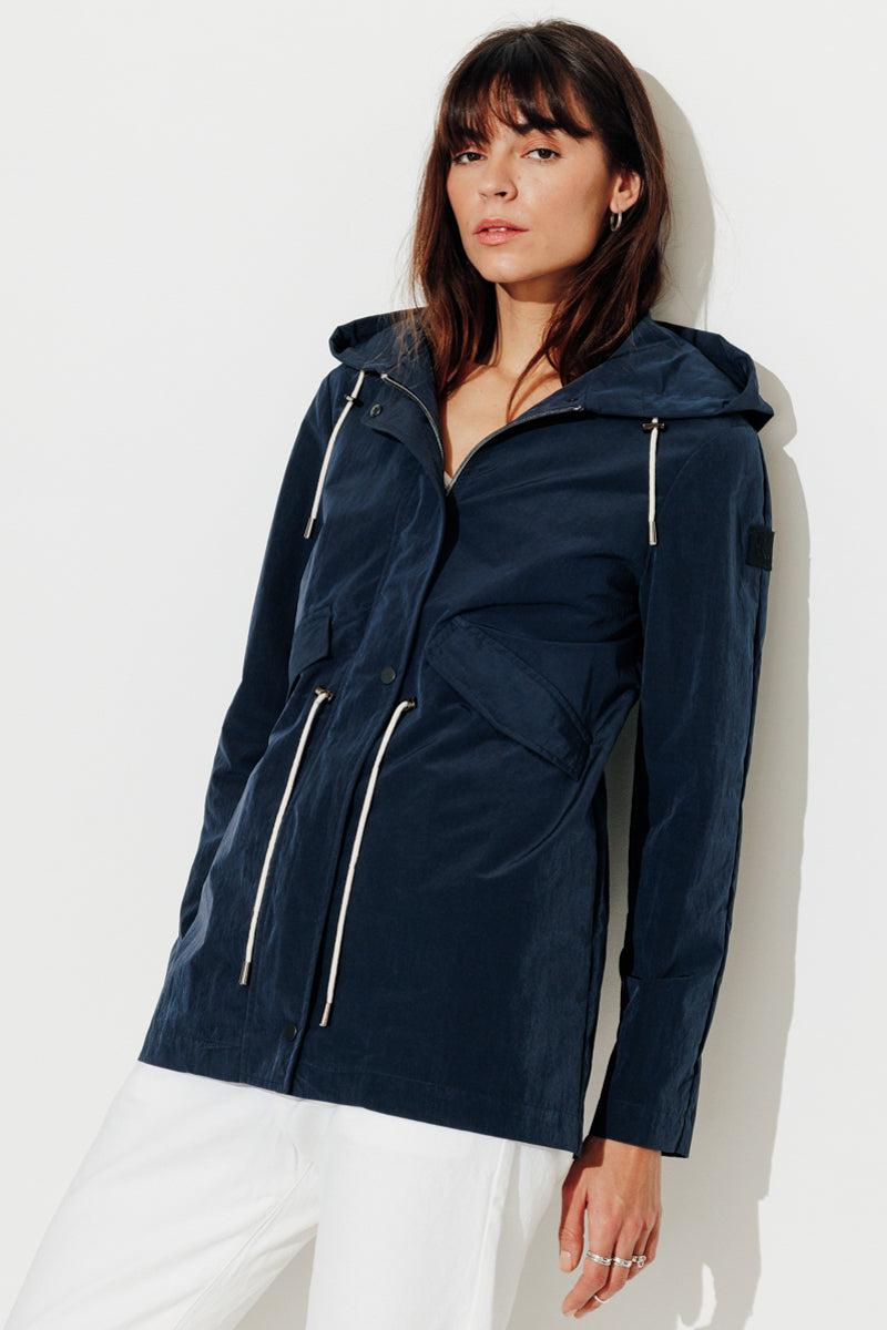Trench & Coat France Parka évasée En Tissu Effet Satiné Bleu Marine Printemps-Été 2025