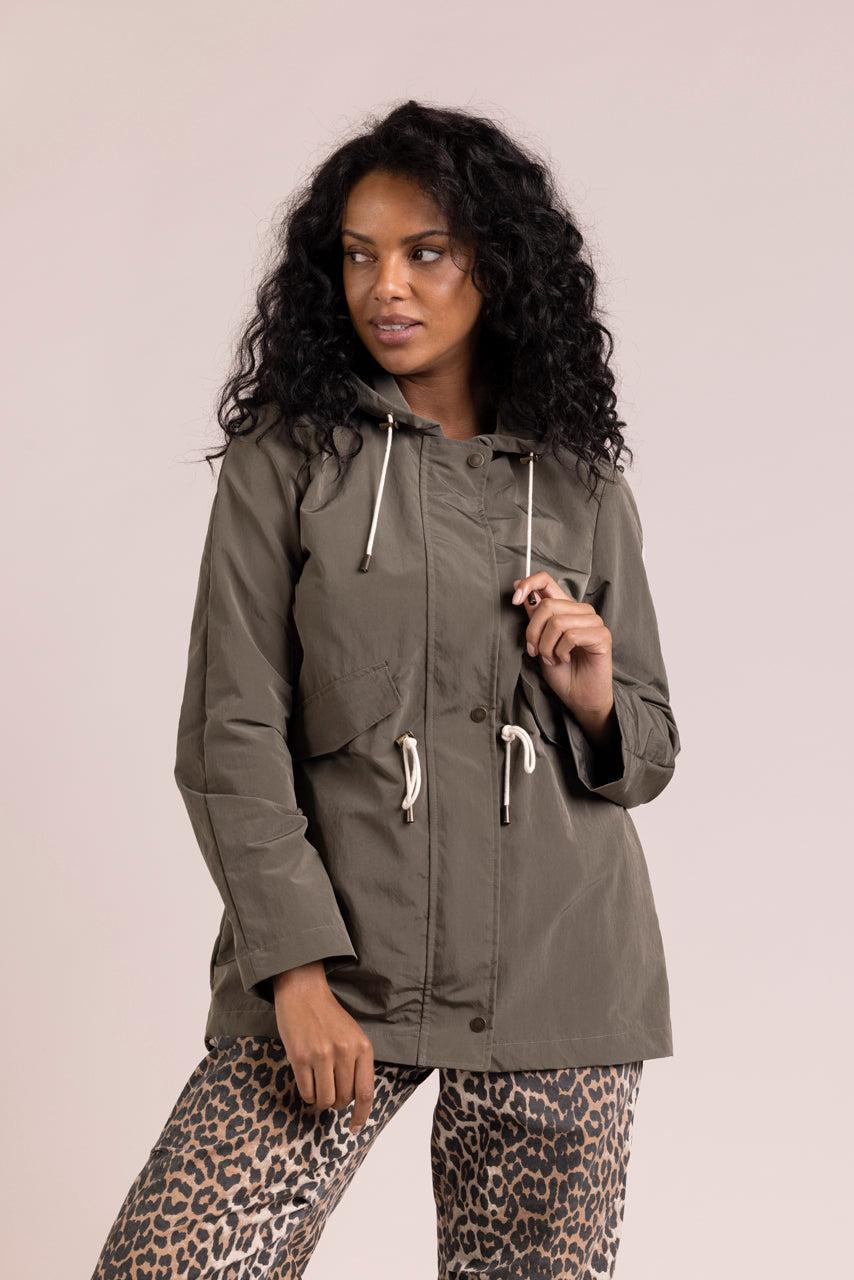 Trench & Coat France Parka évasée En Tissu Effet Satiné Kaki Printemps-Été 2025