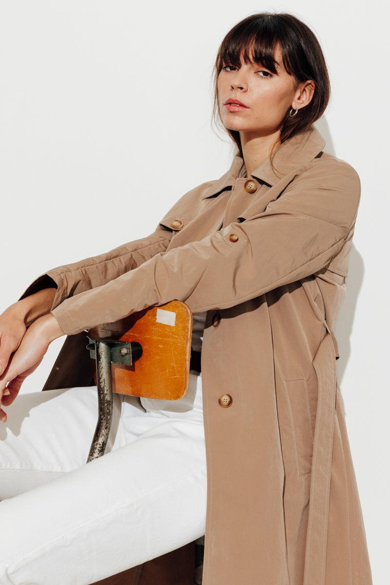 Trench & Coat France Trench Féminin Ceinturé Déperlant Camel Printemps-Été 2025