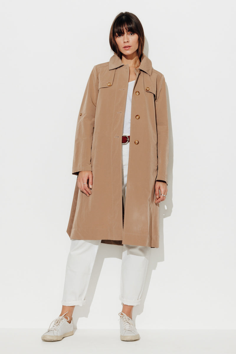 Trench & Coat France Trench féminin ceinturé déperlant camel Printemps-Été 2025