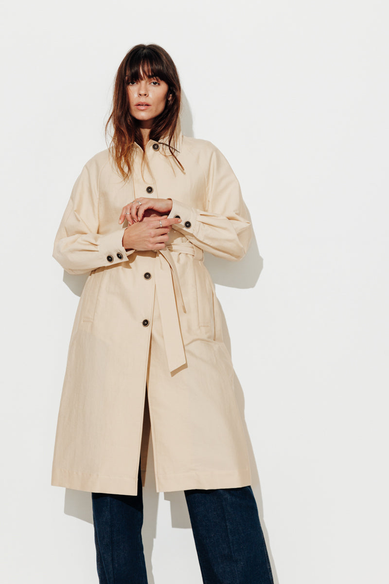 Trench & Coat France Trench Long Fluide En Coton écru Printemps-Été 2025