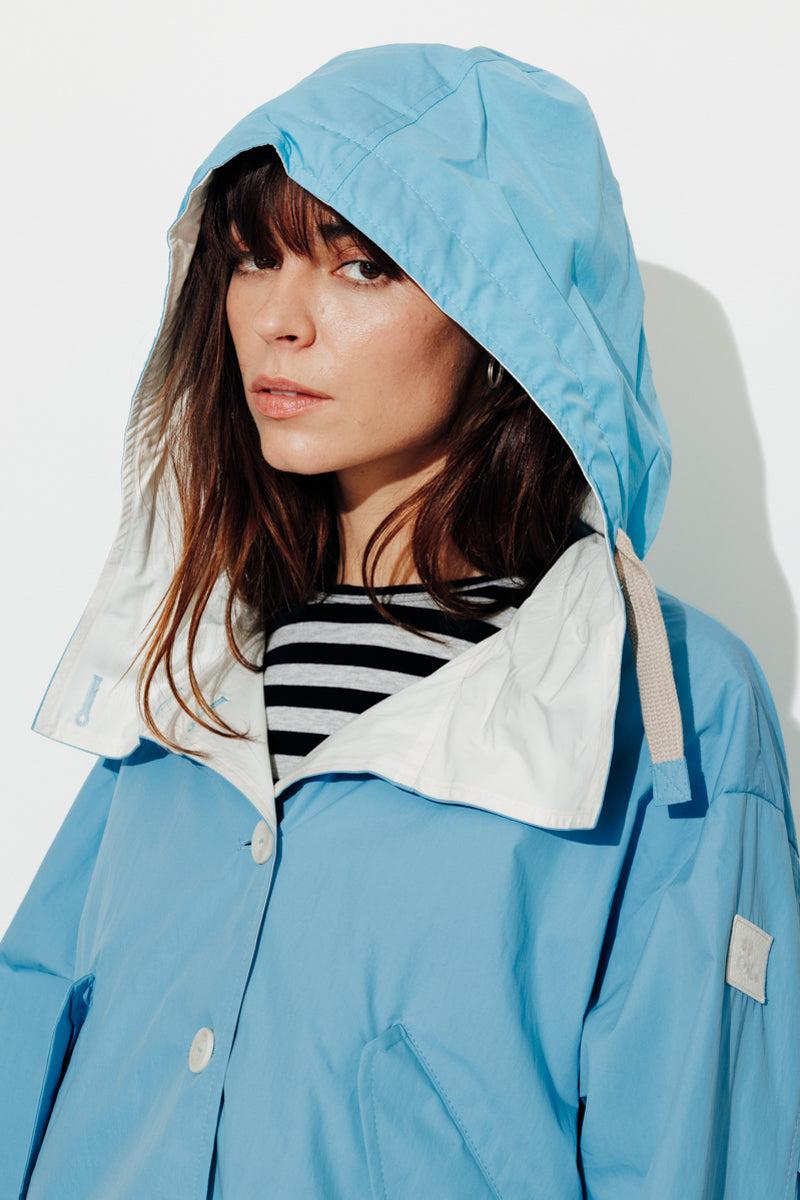 Trench & Coat France Veste Courte Déperlante En Coton Biologique Bleu Printemps-Été 2025