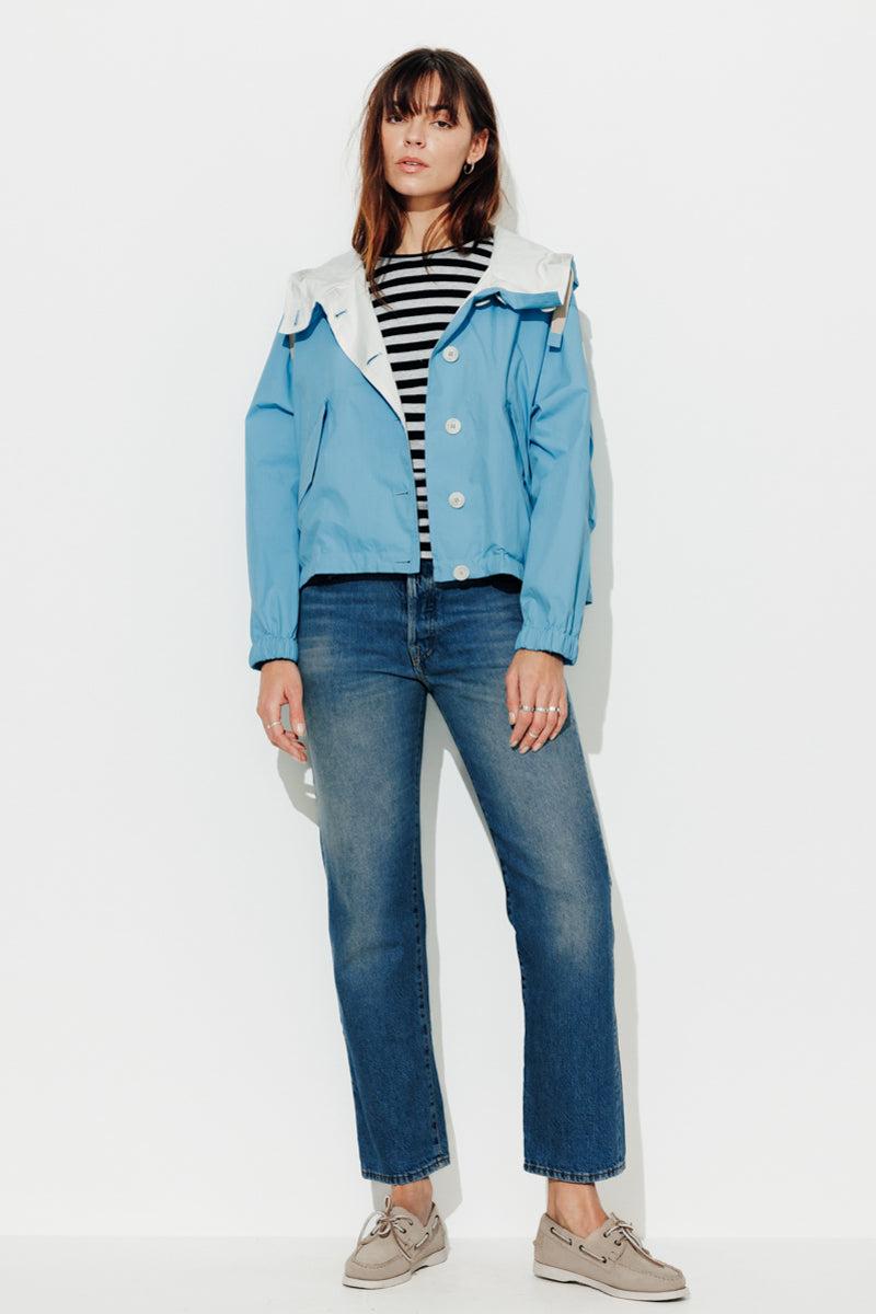 Trench & Coat France Veste courte déperlante en coton biologique bleu Printemps-Été 2025