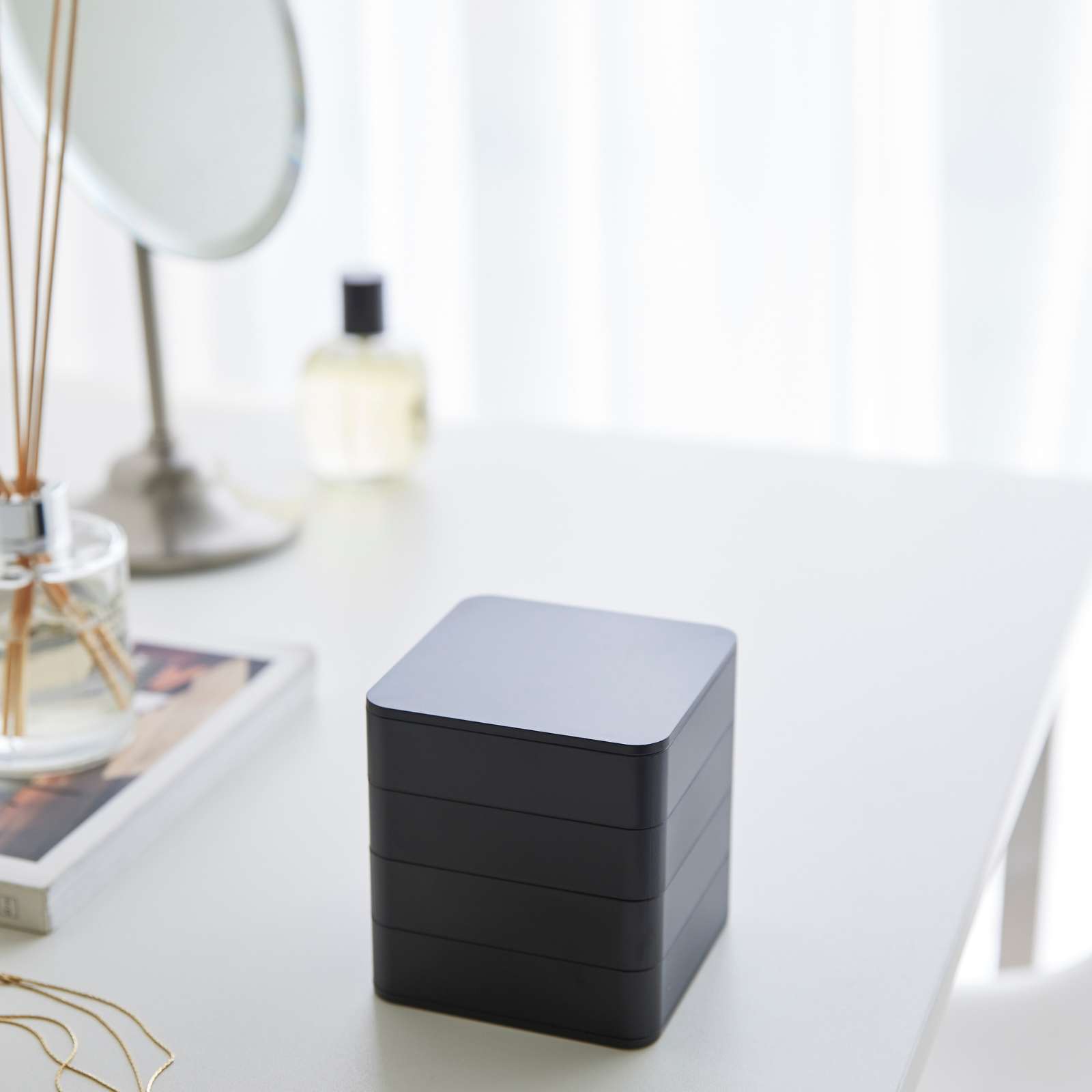 Trendform 4-stöckige Quadratische Schmuckdose TOWER Schwarz