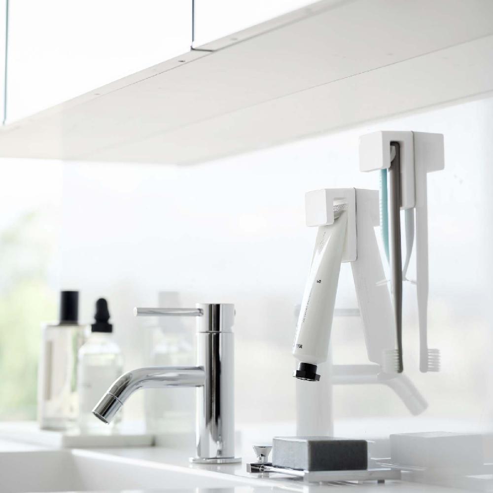 Trendform Klebehaken-Zahnbürsten-/Zahnpasta-Halter TOWER Weiss