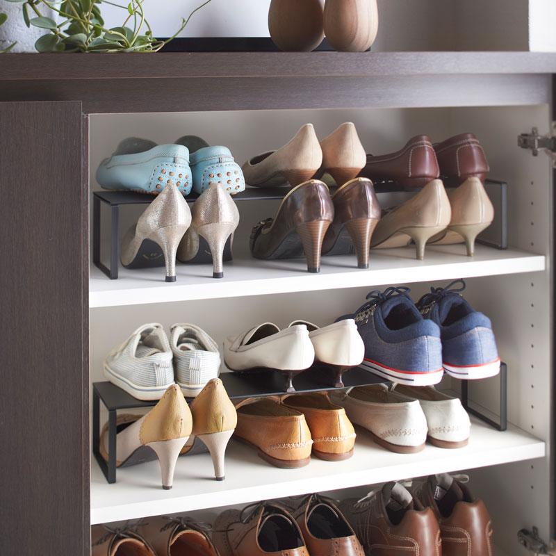 Trendform Ausziehbares Schuhgestell FRAME Schwarz