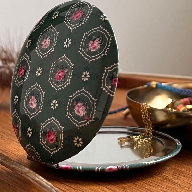 Trendform Klappspiegel DIRNDL