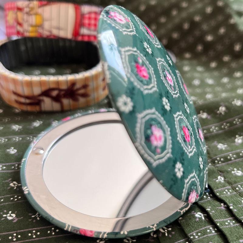 Trendform Klappspiegel DIRNDL