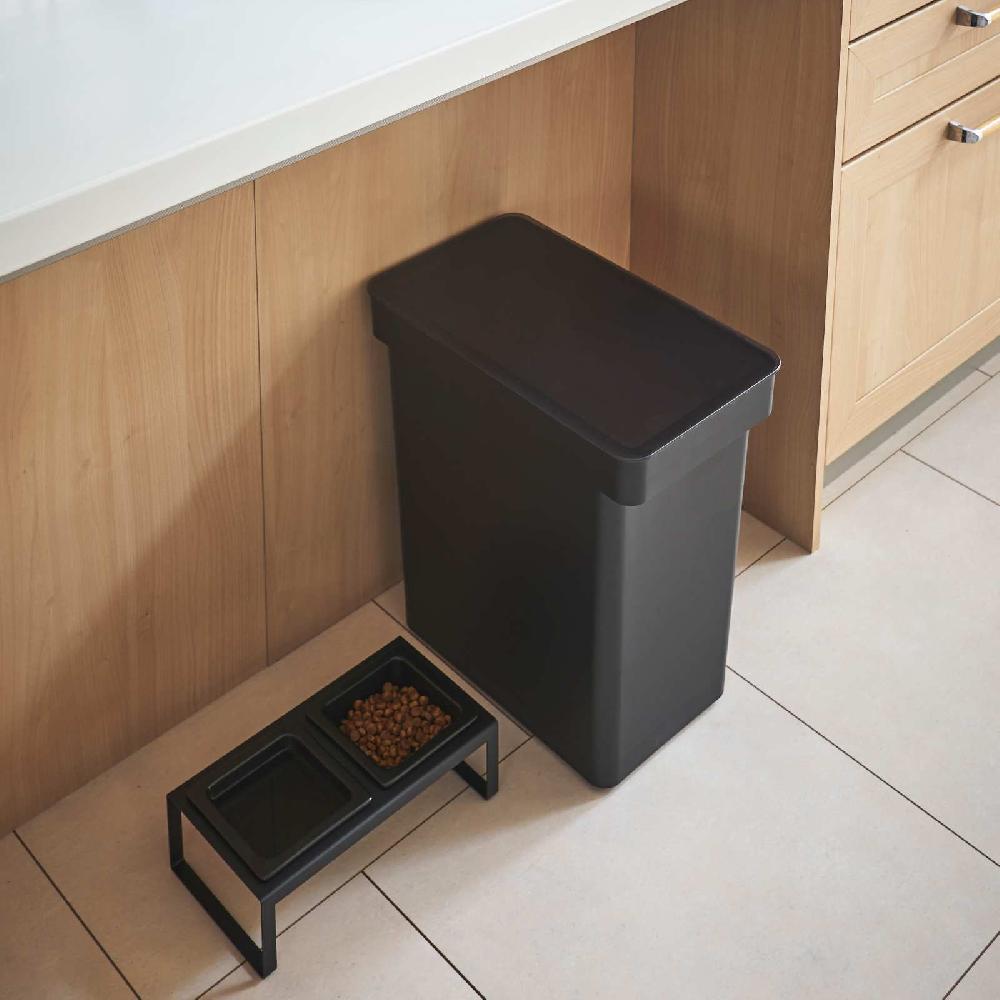 Trendform Luftdichter Futterbehälter TOWER Schwarz