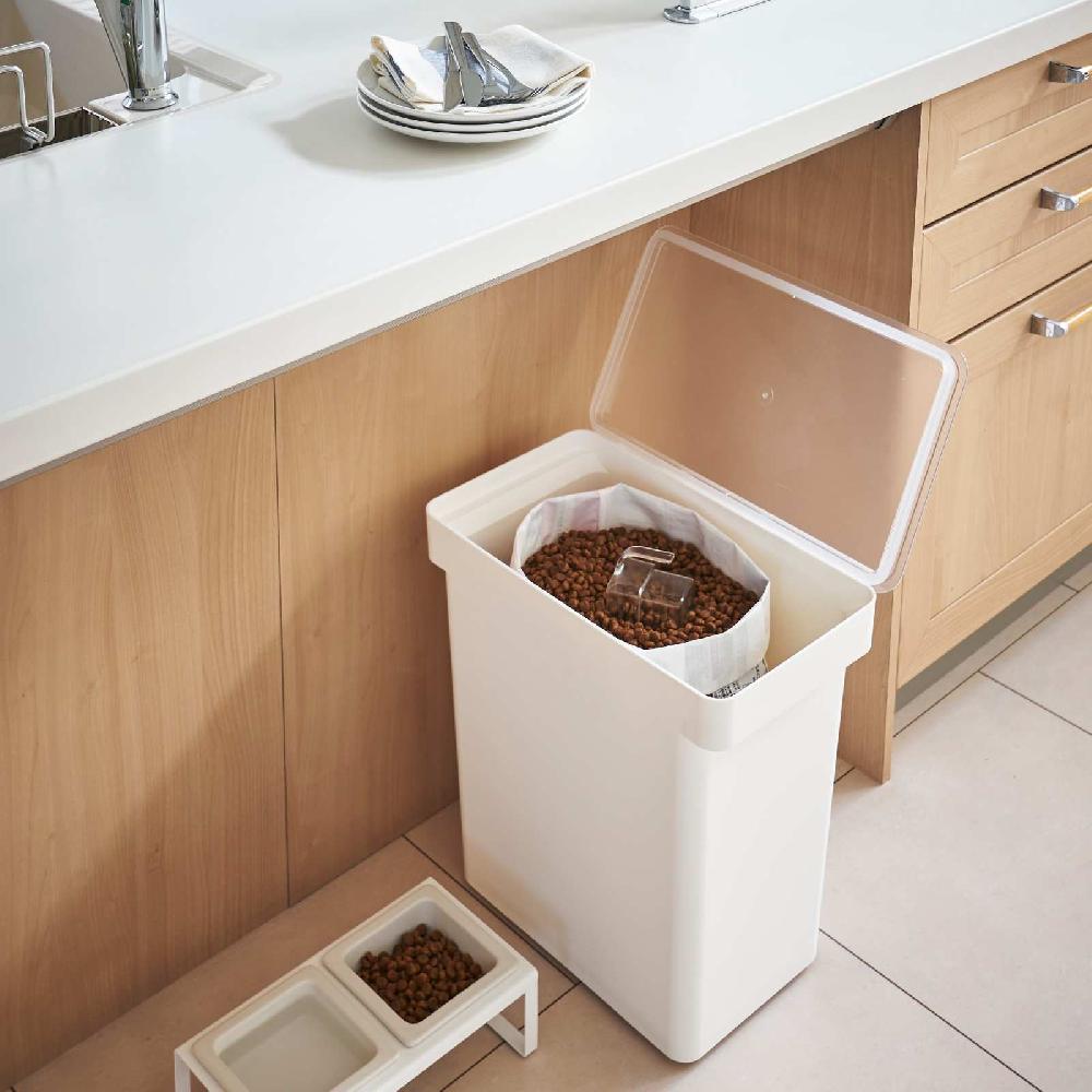 Trendform Luftdichter Futterbehälter TOWER Weiss