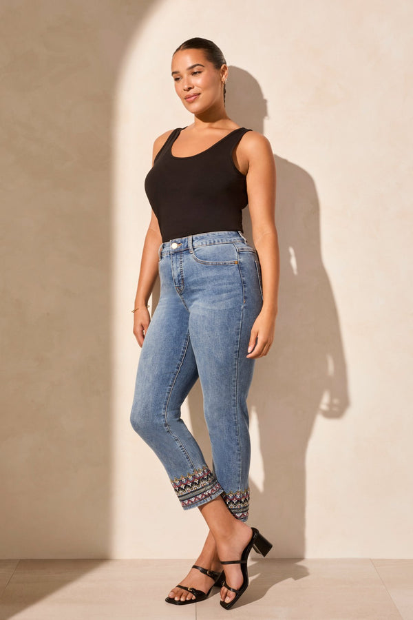 Tribal Jean Audrey Brodé À Jambe Droite Écourtée Et Taille Mi-Haute