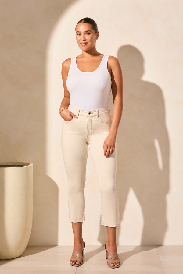 Tribal JEAN ÉCRU SOPHIA CURVY SEMI-ÉVASÉ